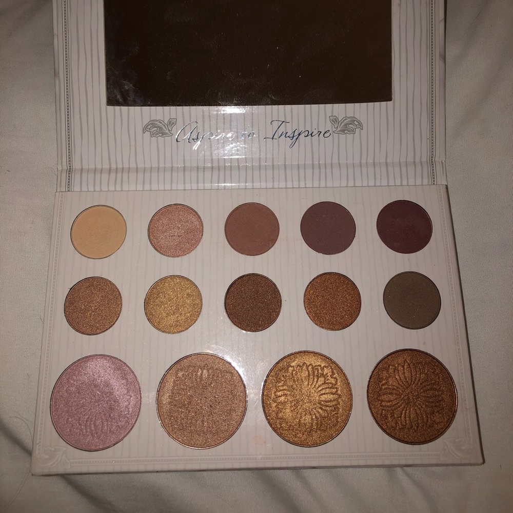 BH cosmetics carli bybel eyeshadow palette!